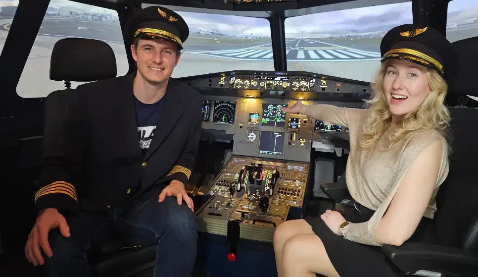 Sydney Takeoff and Landing Flight Simulator Experience thumbnail